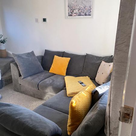 Newly Refurbished Beautiful Location 1 Bedroom Residential House Cramlington Ngoại thất bức ảnh