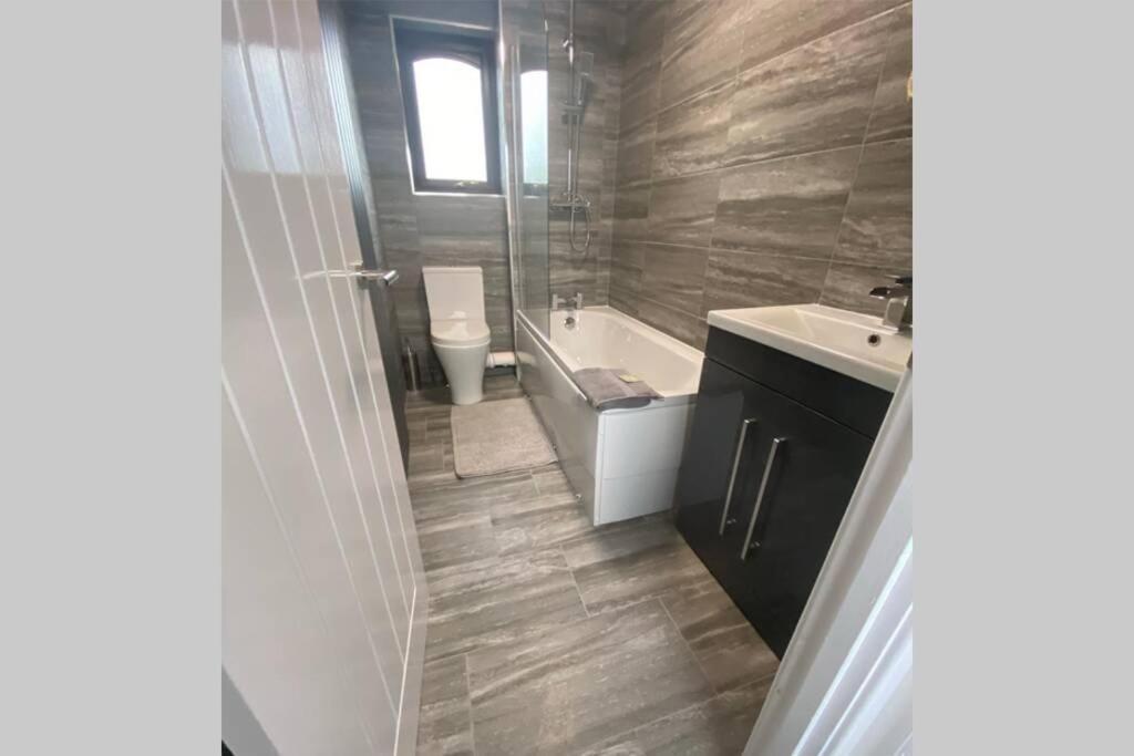 Newly Refurbished Beautiful Location 1 Bedroom Residential House Cramlington Ngoại thất bức ảnh